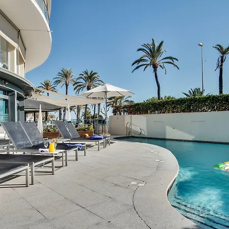 カリポリス シッチェス