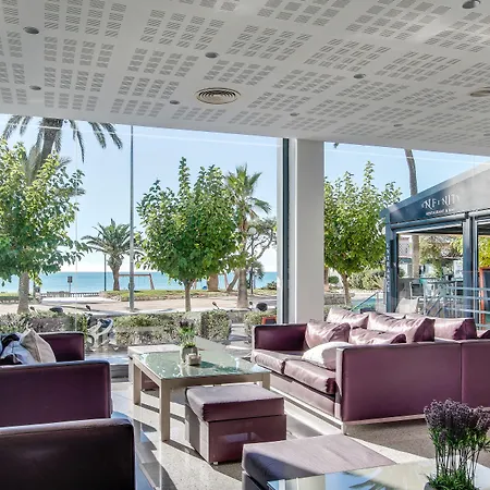 ホテル カリポリス シッチェス